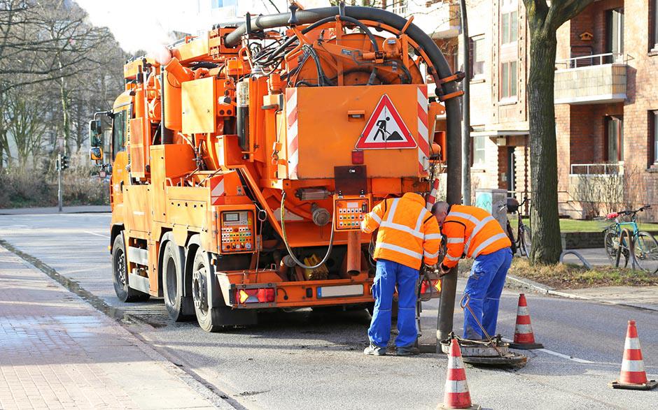 camion pompage assainissement Paris 16